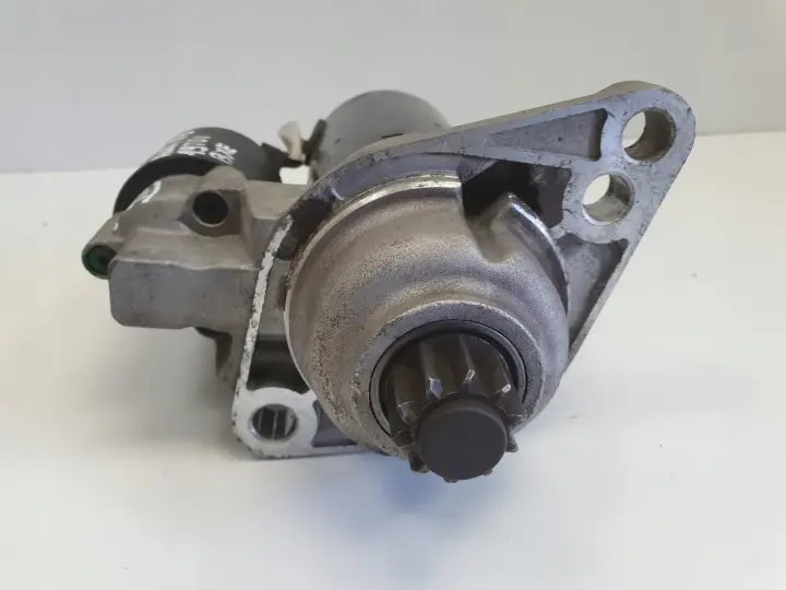Audi A3 II 8P 1.9 TDI ROZRUSZNIK bosch Lucas