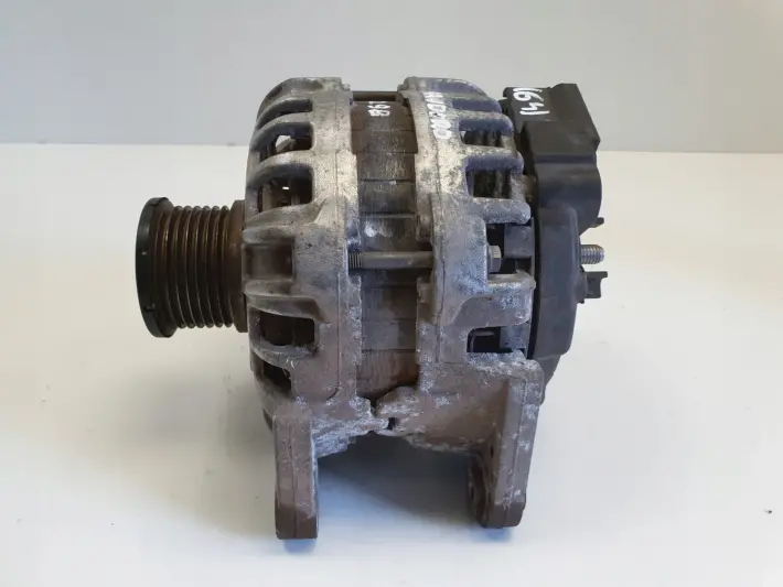 Dacia Sandero 0.9 TCe ALTERNATOR 231002854R
