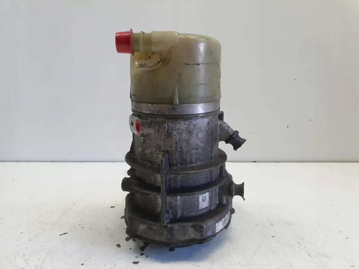 Volvo S60 II S80 II V70 III V60 POMPA WSPOMAGANIA 31387595