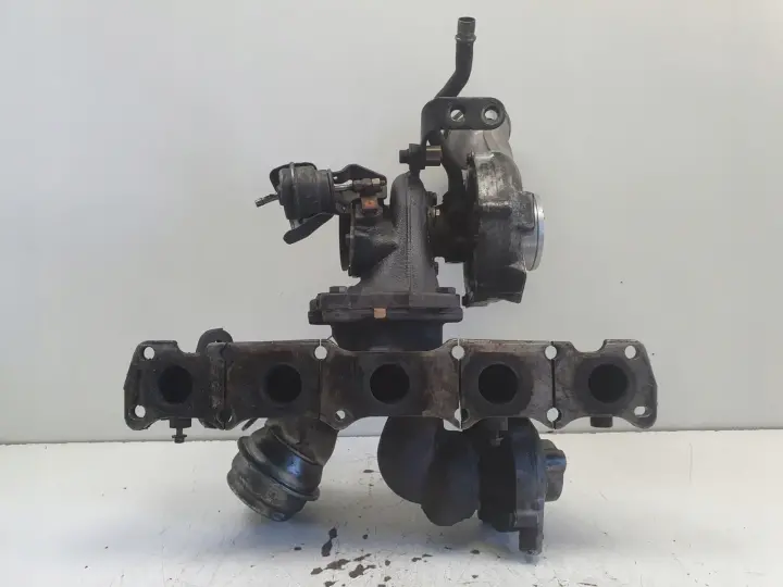 Volvo V60 XC60 S80 2.4 D5 TURBOSPRĘŻARKA turbo 36002757 36002640 31293086