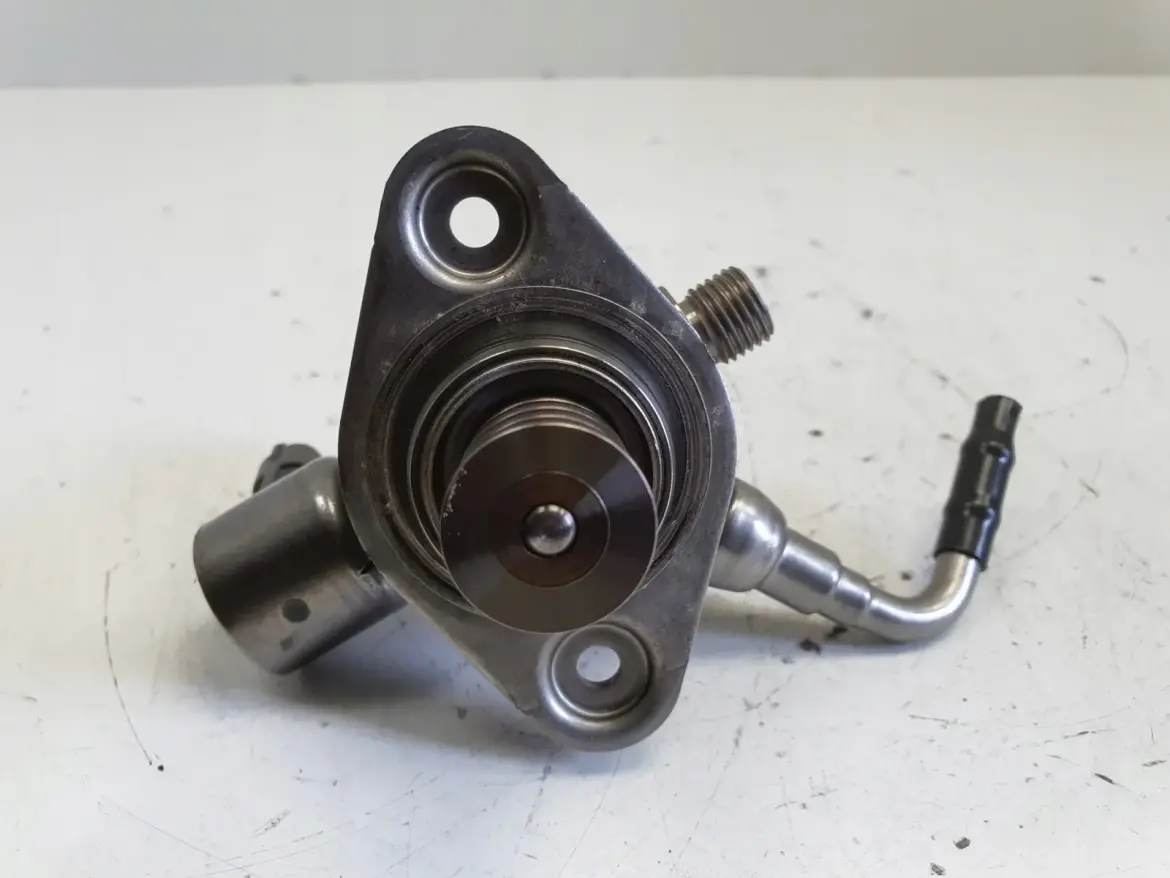 Ford Focus MK3 1.0 EcoBoost POMPA WTRYSKOWA paliwa CM5G-9D376-GA