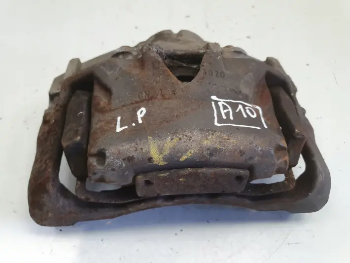 Volvo S60 II V60 I PRZEDNI ZACISK HAMULCOWY lewy przód kierowcy 316 mm 945
