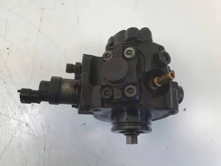 Land Rover Freelander II 2.2 TD4 POMPA WTRYSKOWA 0445010139