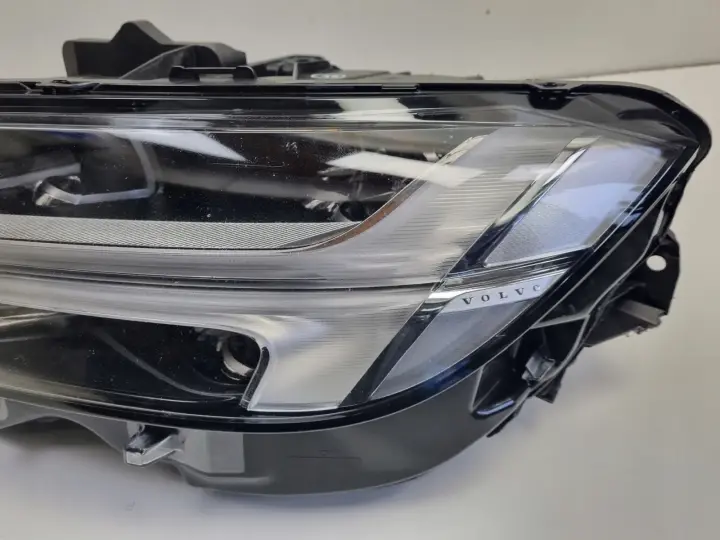 Volvo S90 V90 II PRZEDNIA LAMPA LEWA lewy przód MID LED EUROPA 31655197