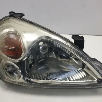 Suzuki Liana PRZEDNIA LAMPA PRAWA przód EUROPA