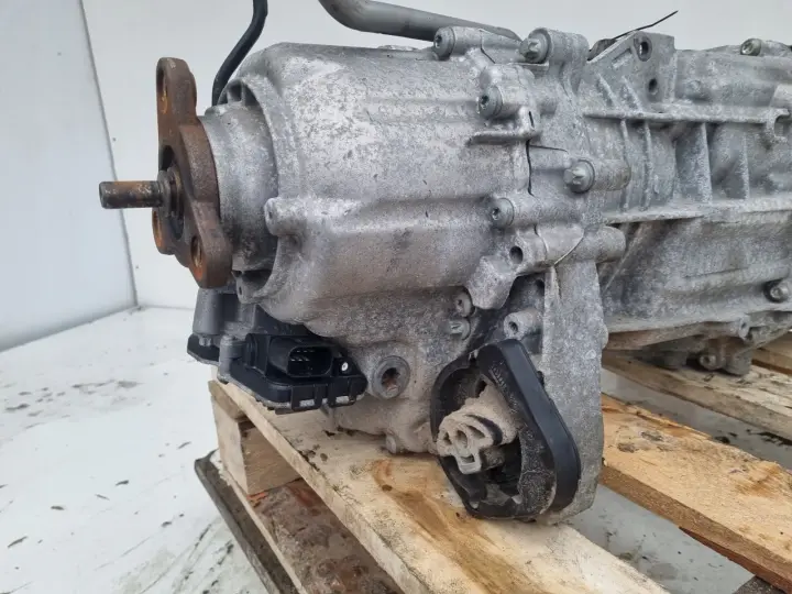 BMW X3 F25 2.0 D REDUKTOR MANUALNEJ SKRZYNI BIEGÓW 7649782