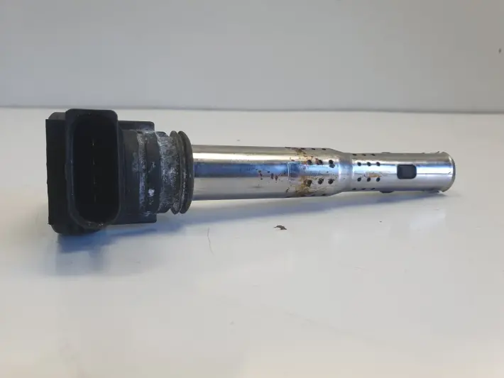 Audi A4 B7 2.0 TFSI CEWKA ZAPŁONOWA 07K905715F