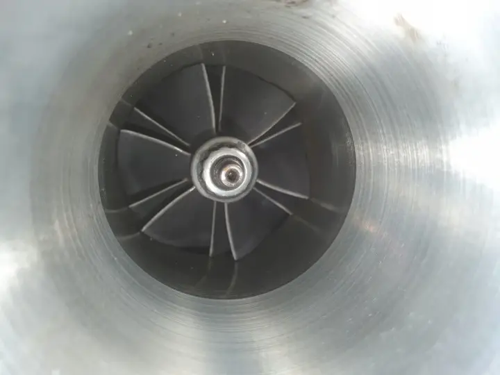 BMW E87 E90 E91 2.0 D N47 TURBOSPRĘŻARKA turbo 7800594