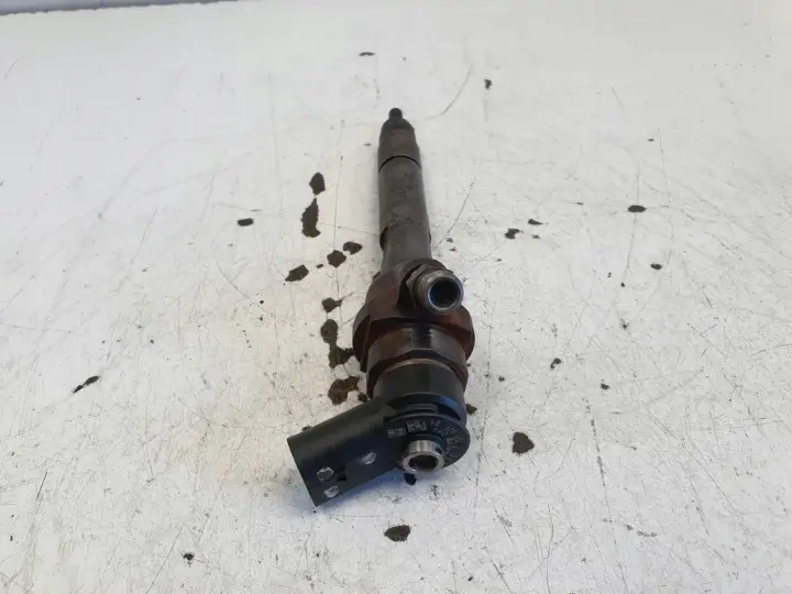 BMW E87 E90 E91 2.0 D WTRYSKIWACZ wtrysk 0445110289