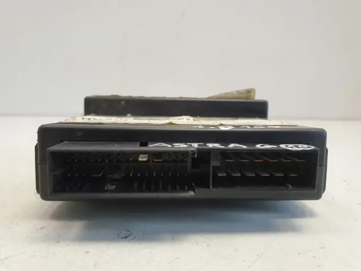 Opel Astra G II MODUŁ KOMFORTU Sterownik 90520860