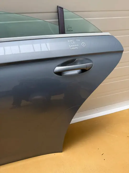 Mercedes CLS C219 W219 TYLNIE TYLNE DRZWI LEWE lewy tył ŁADNE