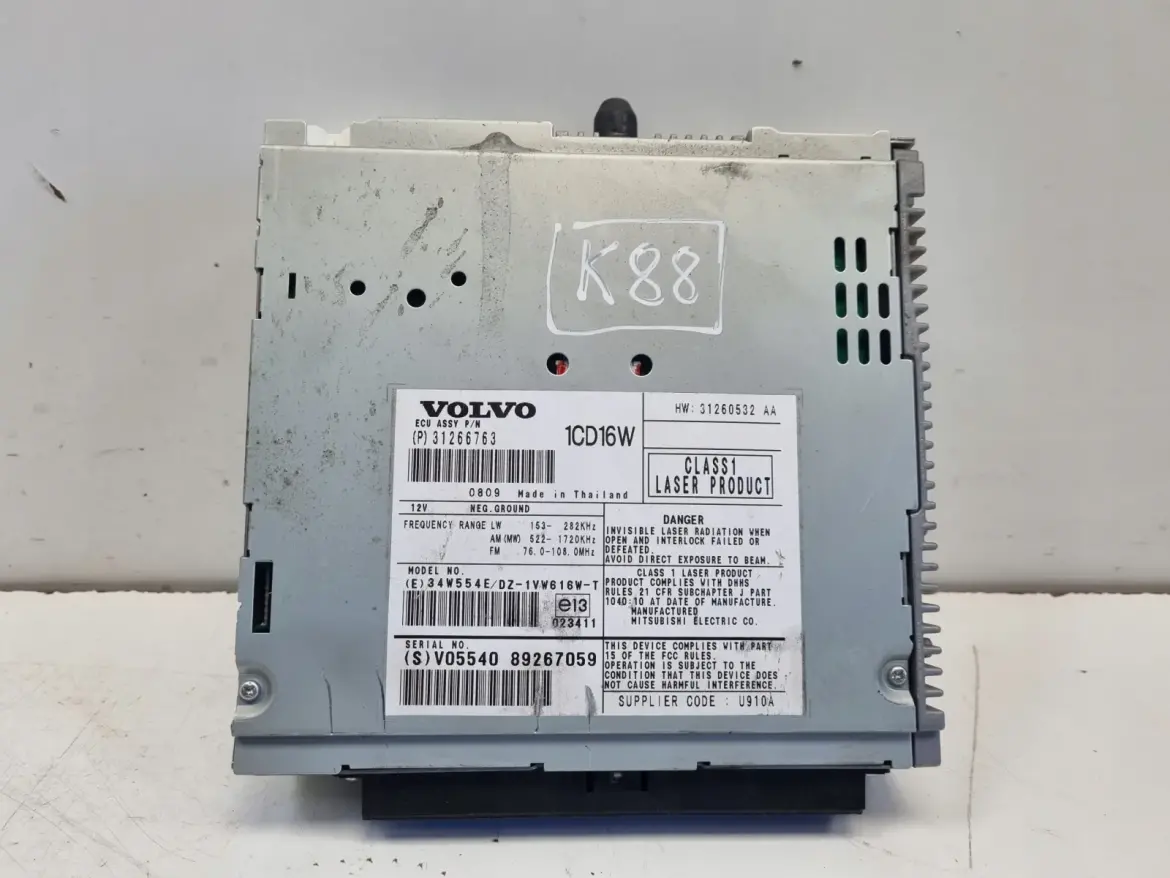 Volvo S40 II V50 RADIO CD radioodtwarzacz CZYTNIK PŁYT 31266763