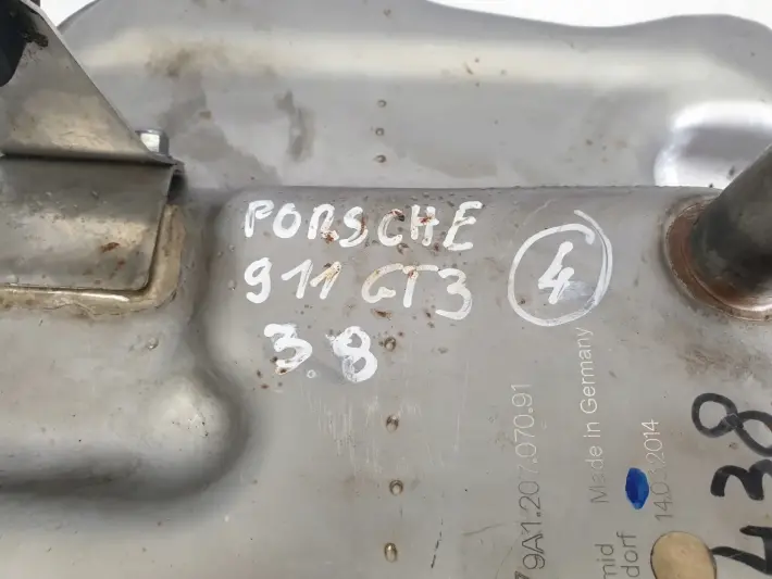 Porsche 911 GT3 3.8 ZBIORNIK OLEJU pojemnik