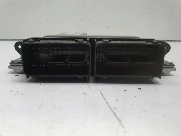 Volvo XC60 II 2.0 T6 STEROWNIK SILNIKA komputer 32242004