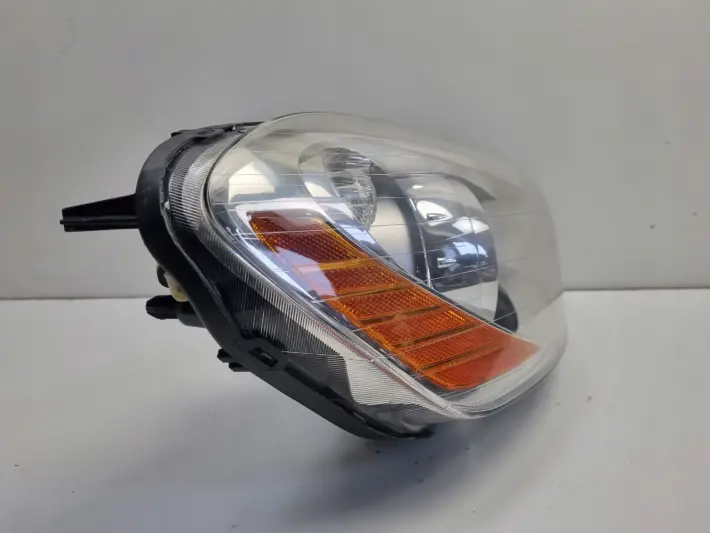 Volvo XC60 08-17r PRZEDNIA LAMPA PRAWA PRAWY PRZÓD 30763148