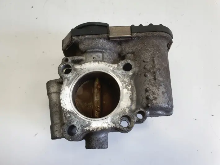 Opel Corsa D 1.4 16V PRZEPUSTNICA 55562270