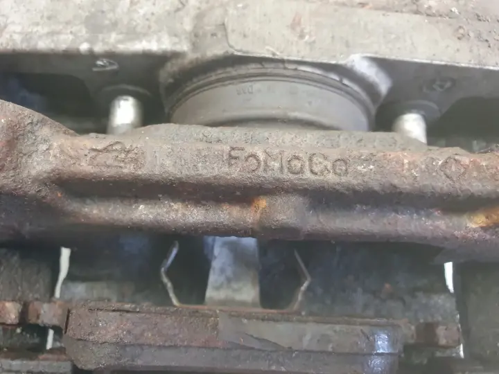 Volvo S60 II V60 I PRZEDNI ZACISK HAMULCOWY lewy przód kierowcy 316 mm 945
