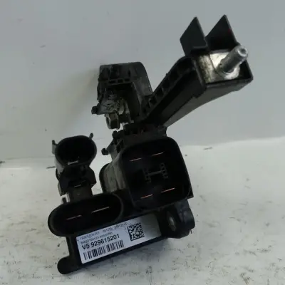 BMW F30 F31 3.0 D BEZPIECZNIK AKUMULATORA oryginał