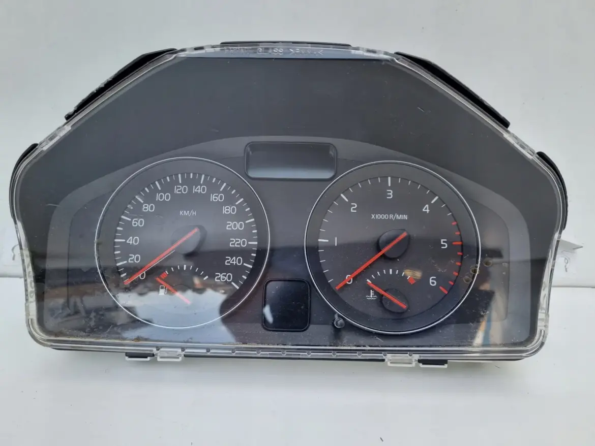 Volvo V50 S40 II 1.6 D LICZNIK ZEGARY Europa 31296228 36002714