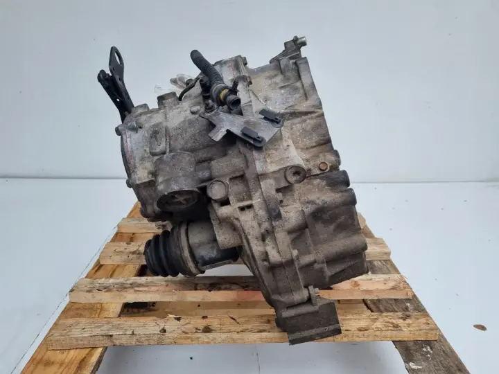 Volvo S80 2.4 20V AUTOMATYCZNA SKRZYNIA BIEGÓW automat 55-51SN 8675411