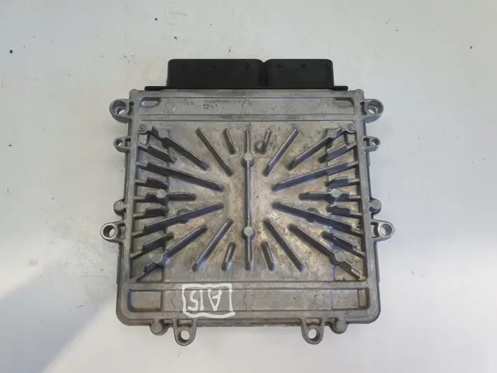 Volvo V40 II 2.0 D3 STEROWNIK SILNIKA komputer 31336983 0281018414