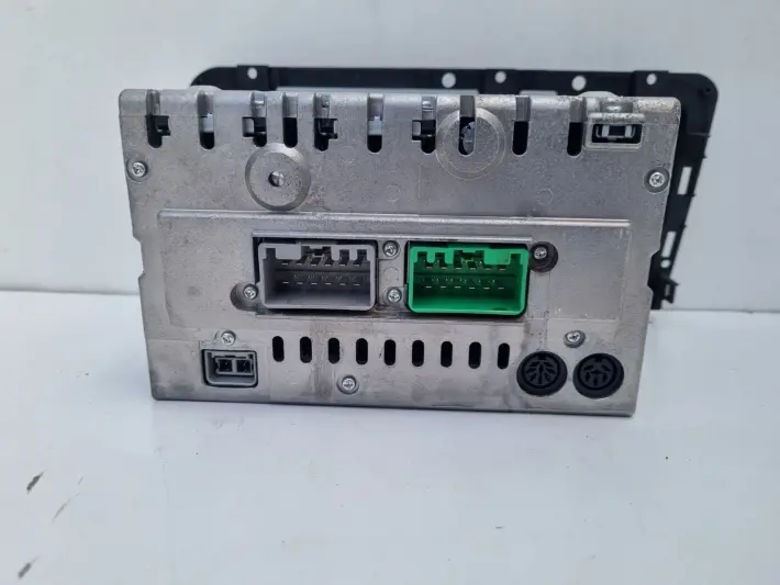 Volvo S60 I XC70 I V70 II lift RADIOODTWARZACZ CD Radio 3126000-1 HU-650