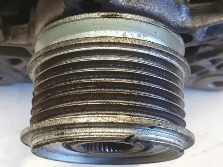 VW Polo IV 1.9 TDI ALTERNATOR 0124325001