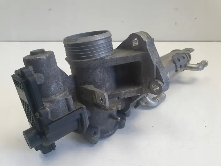 Volvo S60 V70 S80 2.4 D5 CHŁODNICA SPALIN EGR 30774814