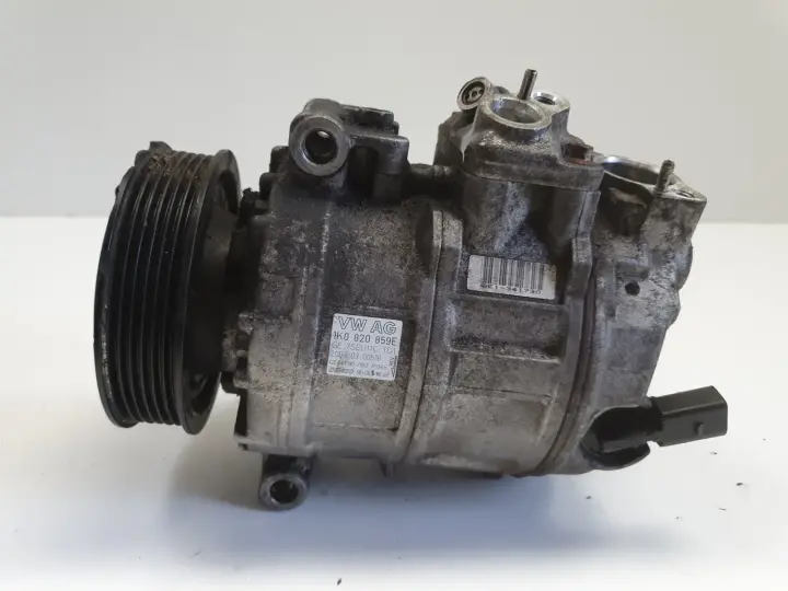 VW Golf V 1.6 FSI SPRĘZARKA KLIMATYZACJI 1K0820859E