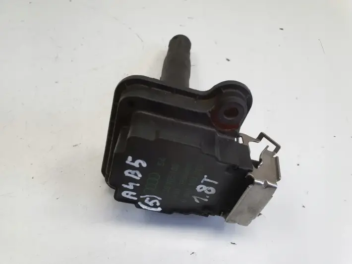 Audi A4 B5 1.8 T turbo CEWKA ZAPŁONOWA 058905105