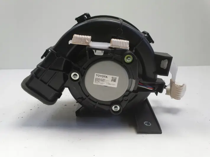 Toyota C-HR CHR 1.8 Hybryda WENTYLATOR BATERII Wiatrak dmuchawa G9230-47080
