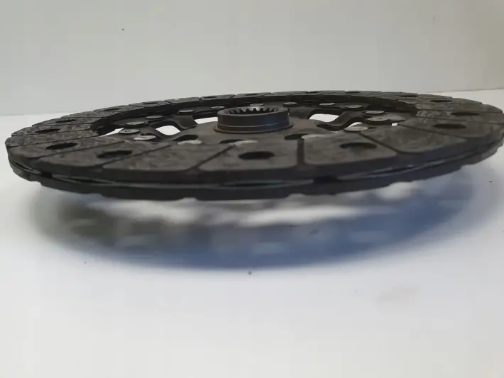 BMW E87 E90 2.0 i N43 KOŁO DWUMASOWE SPRZĘGŁO Tarcza docisk 323064210