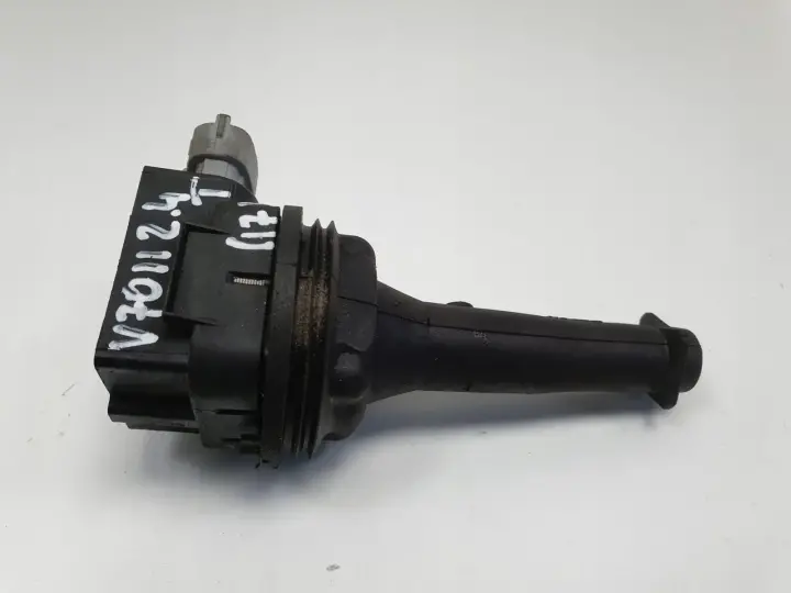 Volvo V70 III S80 II 2.5 T CEWKA ZAPŁONOWA 30713417 0221604010