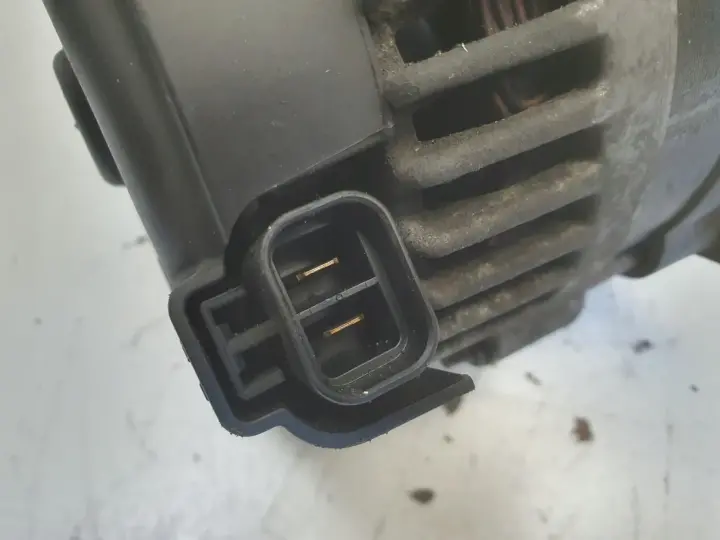 Opel Meriva B 1.7 CDTI ALTERNATOR 8980311551