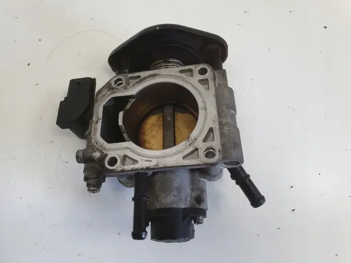Hyundai i30 1.4 16V PRZEPUSTNICA 35100-2B120 35170-26910