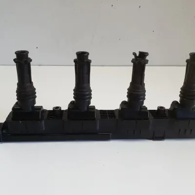 Opel Corsa D 1.2 1.4 16V CEWKA ZAPŁONOWA GN10207 delphi