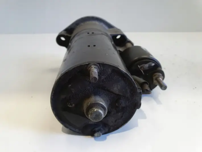 VW Passat B5 1.9 TDI ROZRUSZNIK bosch 068911024G 0001110128