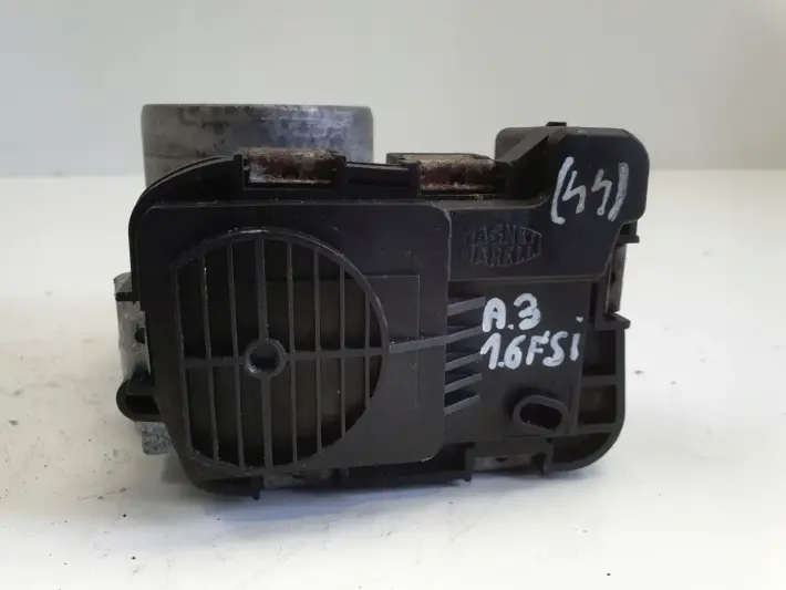Audi A3 II 8P 1.6 FSI PRZEPUSTNICA 03C133062A