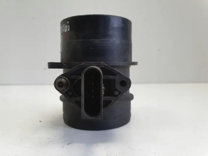 VW Golf V 2.0 TDI PRZEPŁYWOMIERZ POWIETRZA 0281002461 074906461B