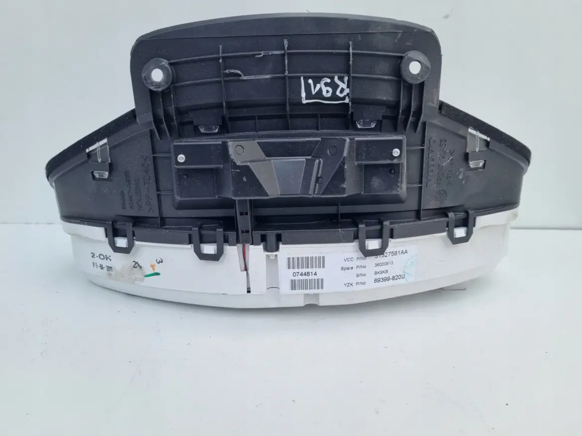 Volvo XC60 I V60 I S60 II 2.4 D5 LICZNIK ZEGARY Europa 31327581AA diesel