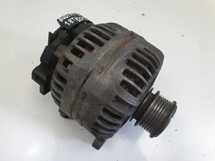 Audi TT 1.8 T ALTERNATOR bosch 028903028E 120A