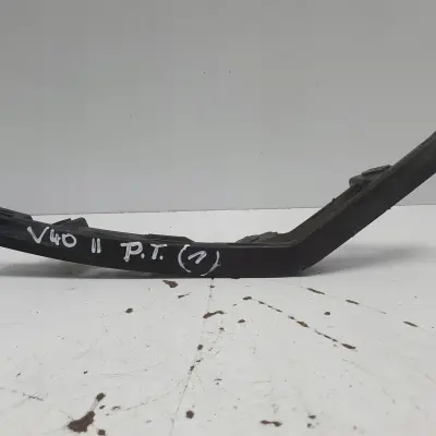 Volvo V40 II ŚLIZG TYLNEGO ZDERZAKA PRAWY TYŁ TYLNI TYLNIEGO 31290590