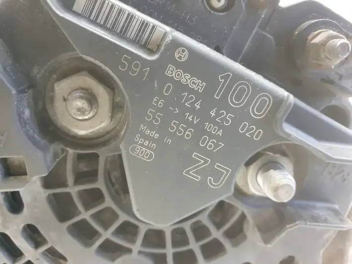 Opel Meriva A 1.6 16V ALTERNATOR 0124425020 ZJ 100A