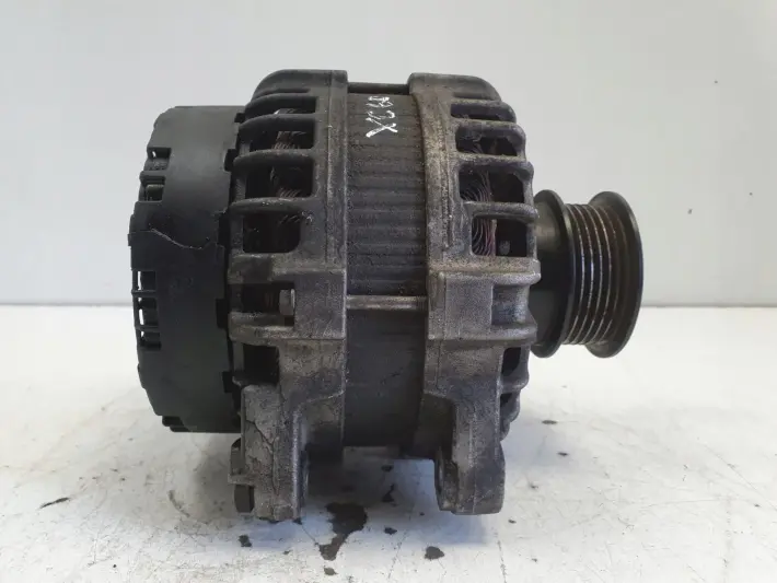 Volvo XC60 2.0 D4 ALTERNATOR bosch 30659580