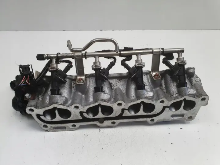 Opel Zafira B 1.6 16V KOLEKTOR SSĄCY wtryskiwacze 24431920