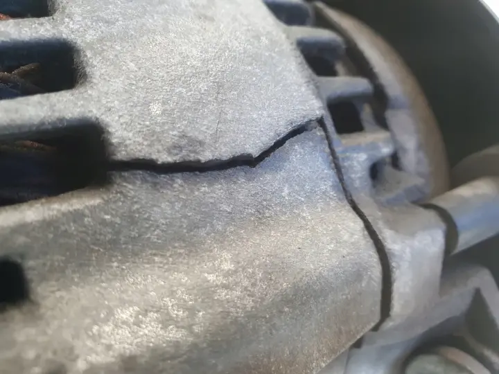 Ford Transit Connect 1.8 TDCi ALTERNATOR 2T1U-CG