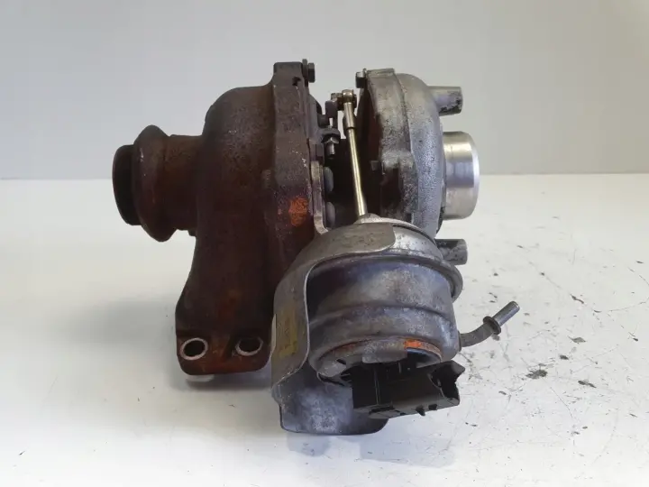 Ford Focus MK3 1.6 TDCI TURBOSPRĘŻARKA 9686120680