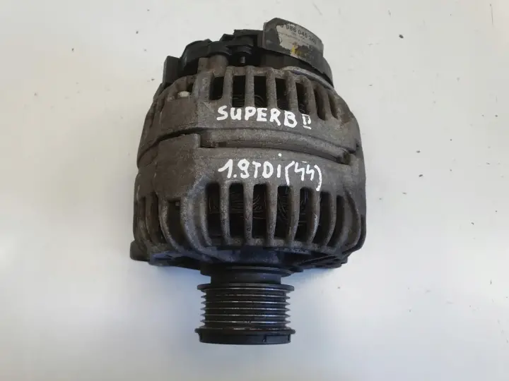 Skoda Superb II 1.9 TDI ALTERNATOR Bosch