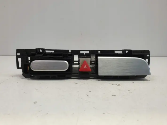 VW Passat B6 SCHOWEK wizytownik TELEFON 3C1857273