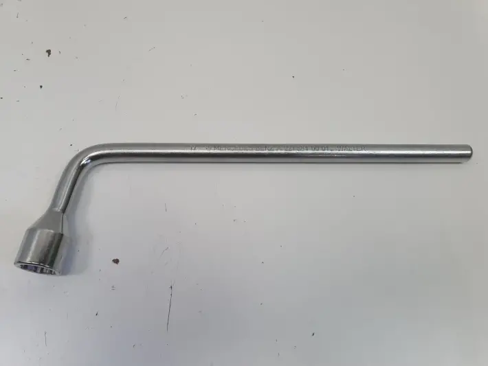 Mercedes W212 W204 W207 ZESTAW ZMIANY KOŁA wypełnienie lewarek A2128980914